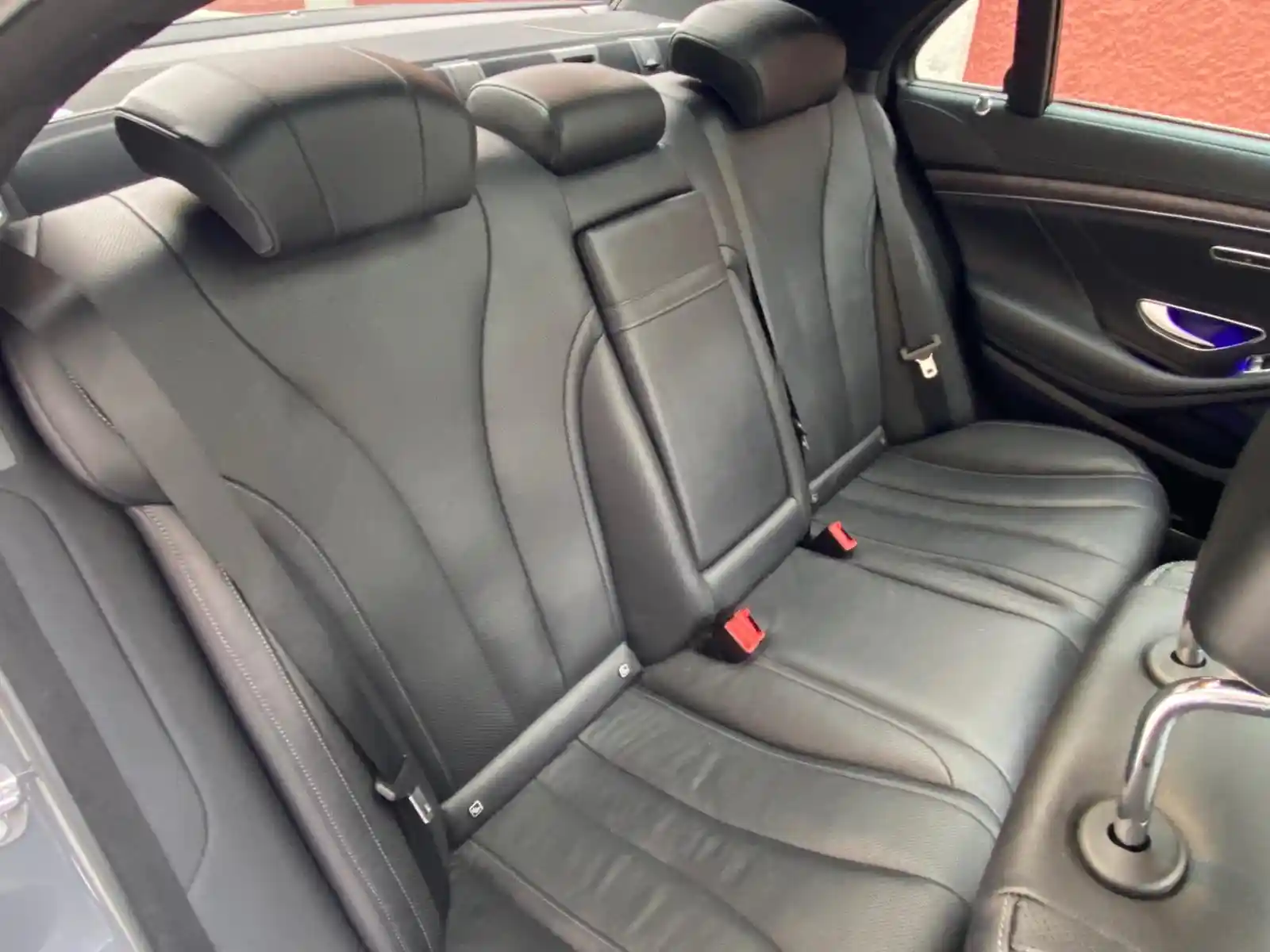 Mercedes-Benz S 560