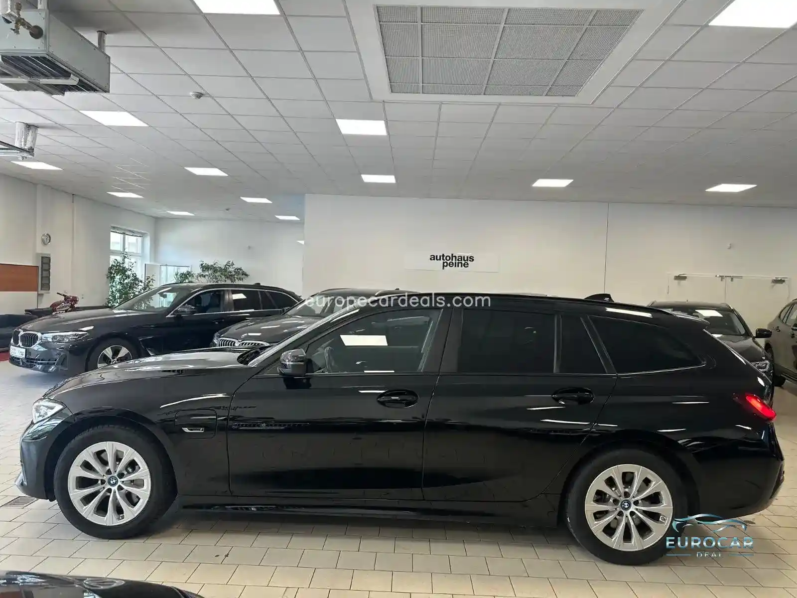 BMW 330