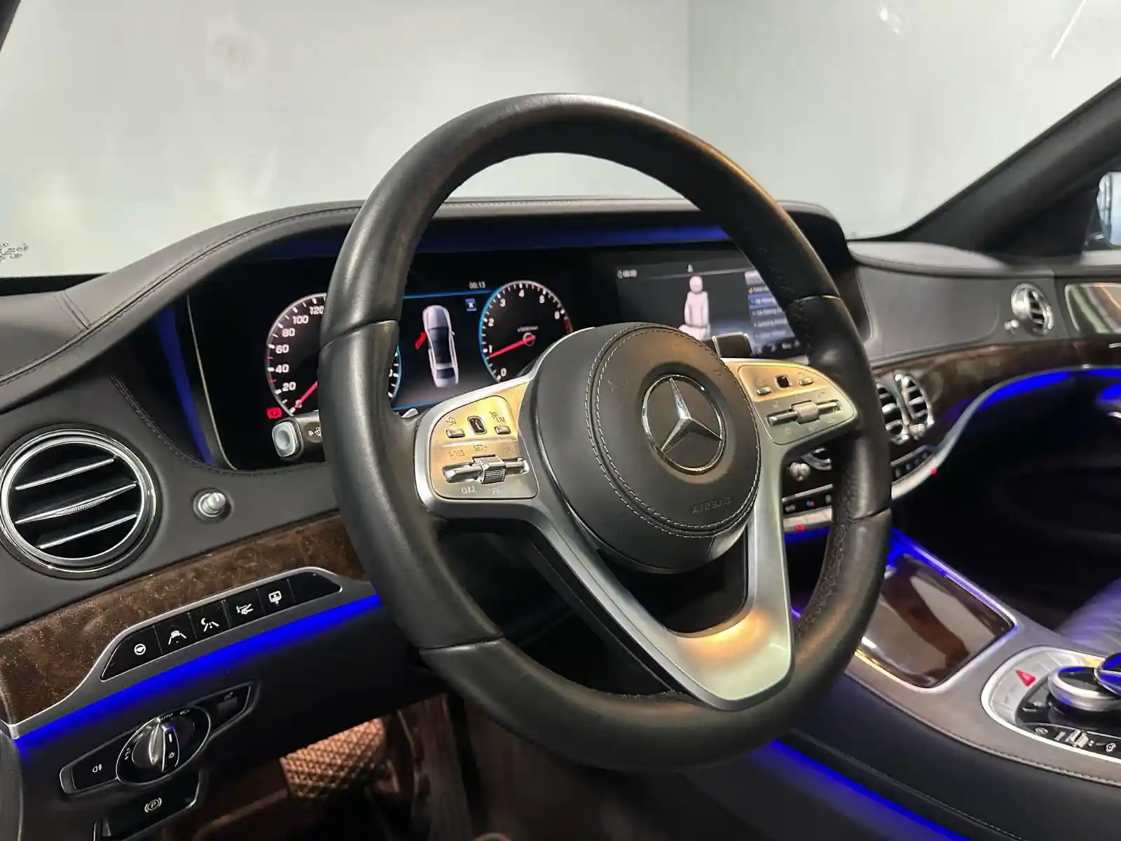 Mercedes-Benz S 600