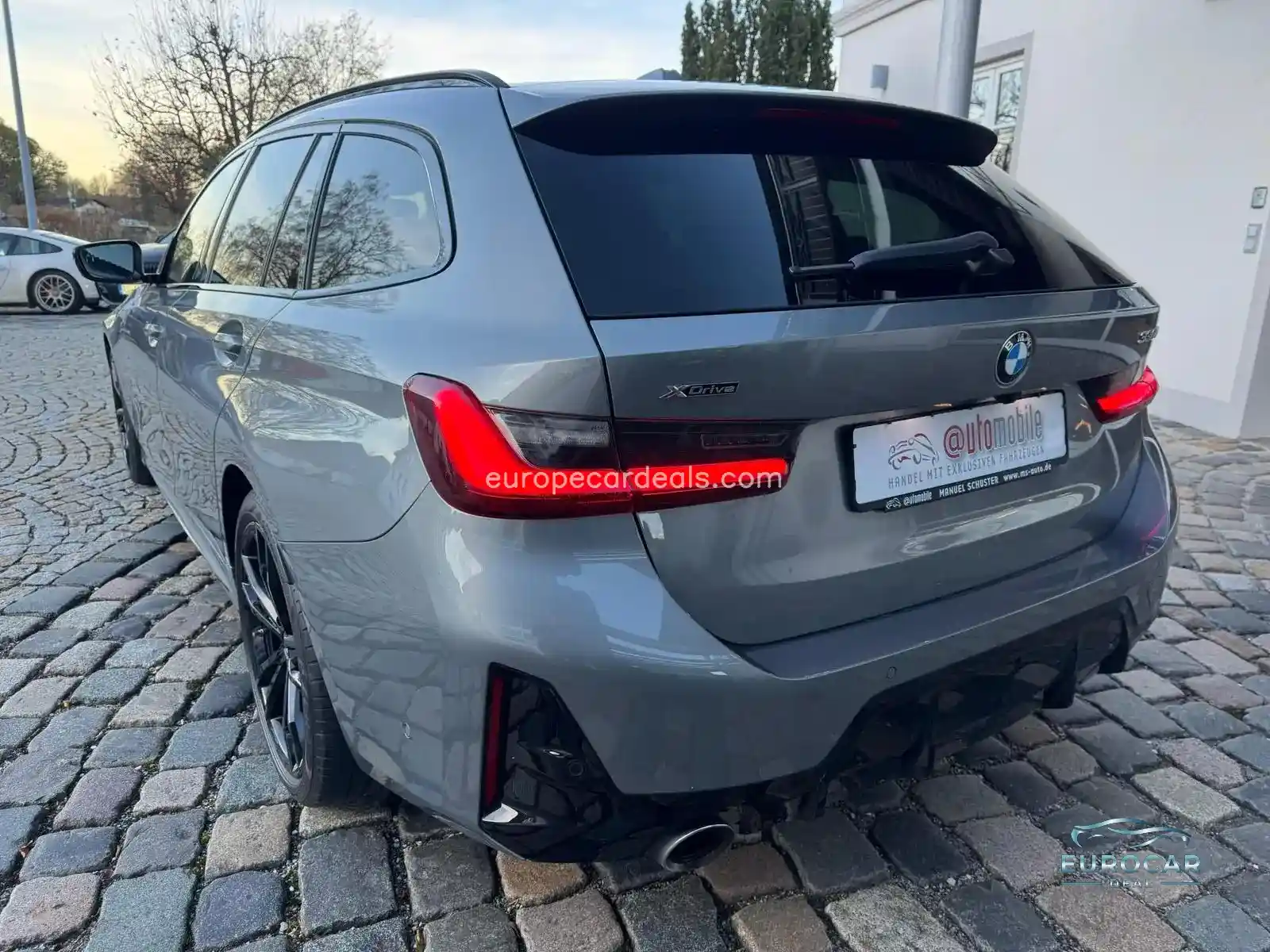 BMW 330