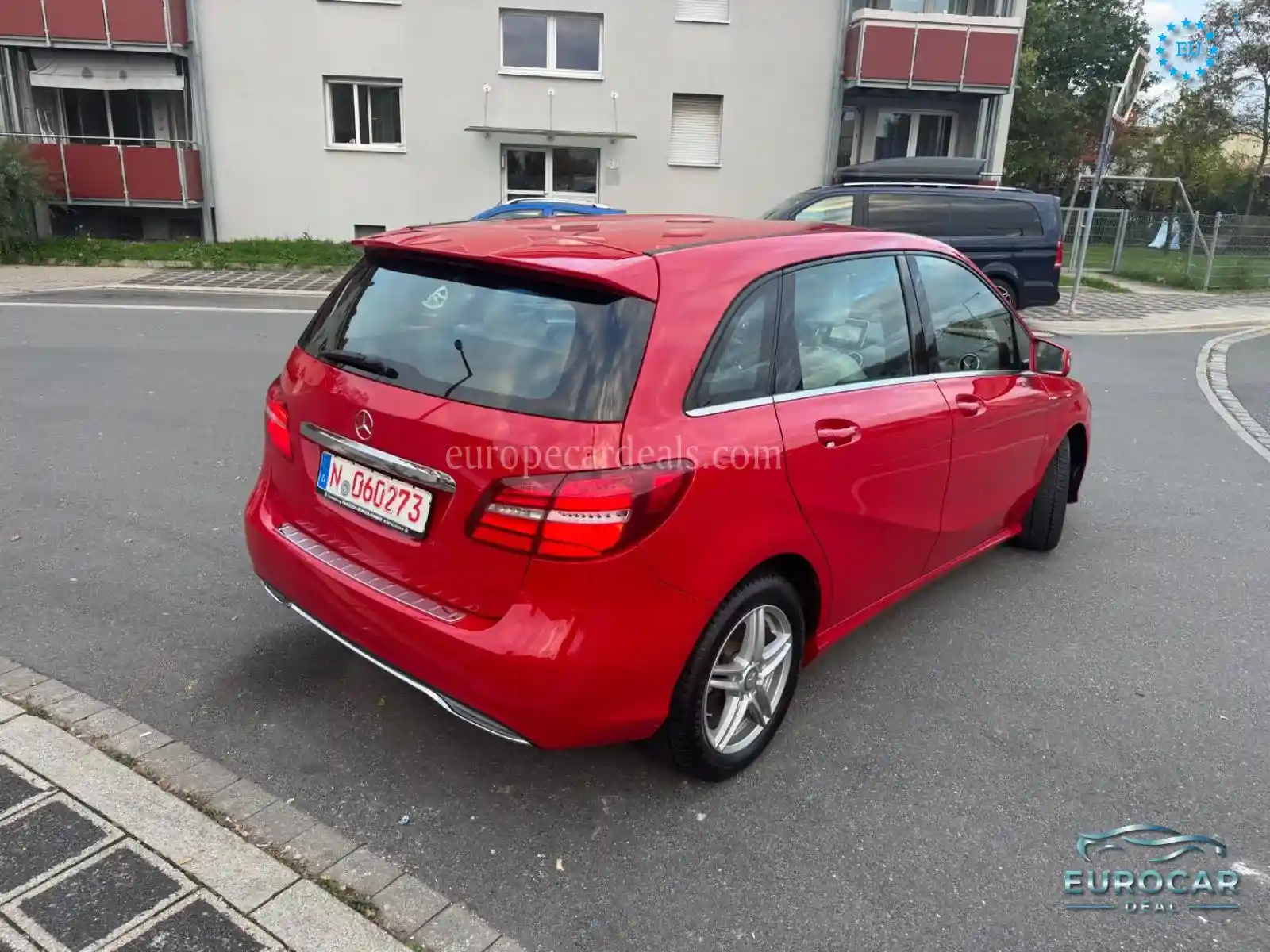 Mercedes-Benz B 180