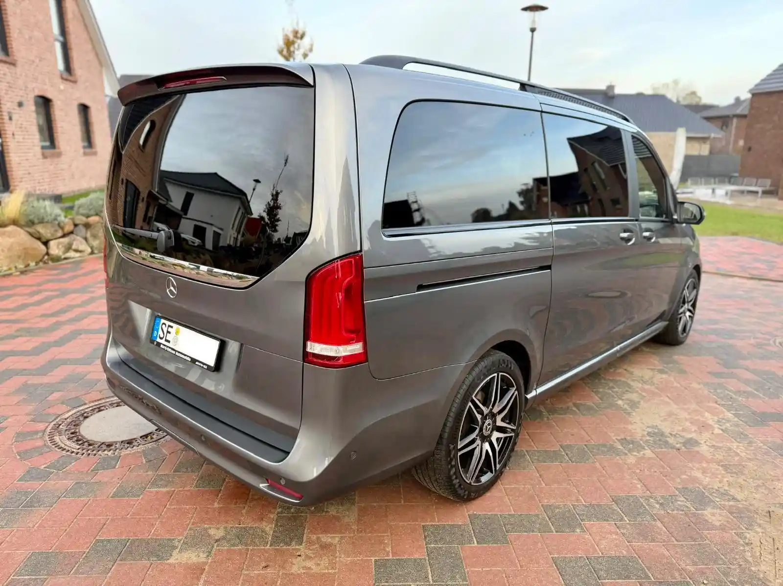 Mercedes-Benz V 250