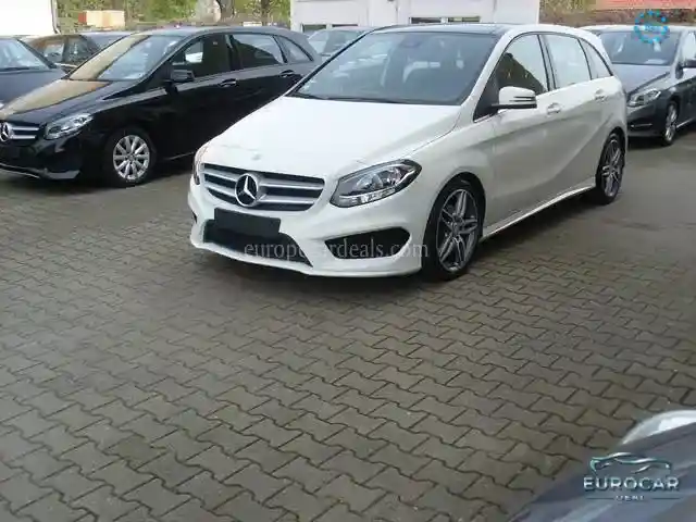 Mercedes-Benz B 180
