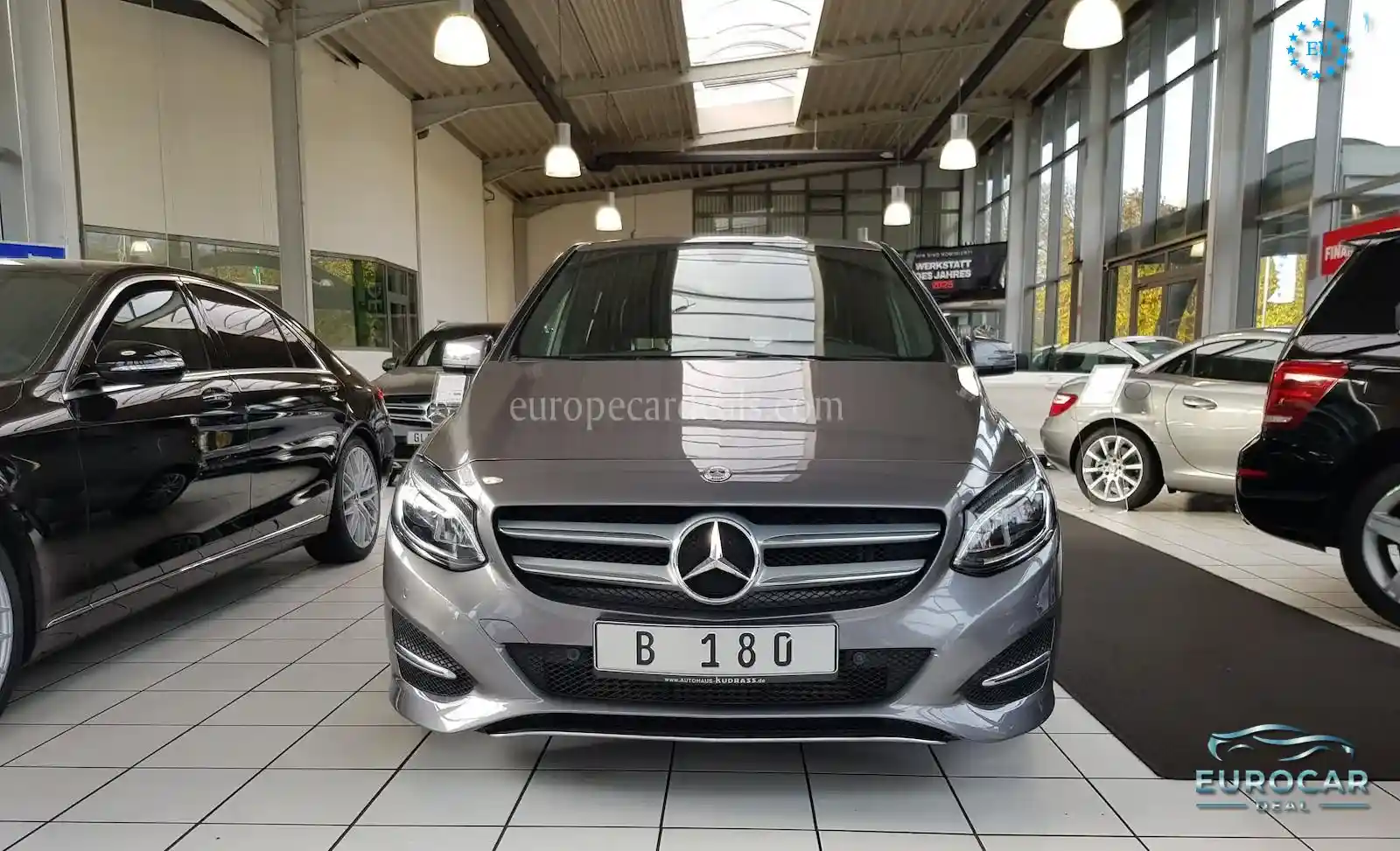 Mercedes-Benz B 180