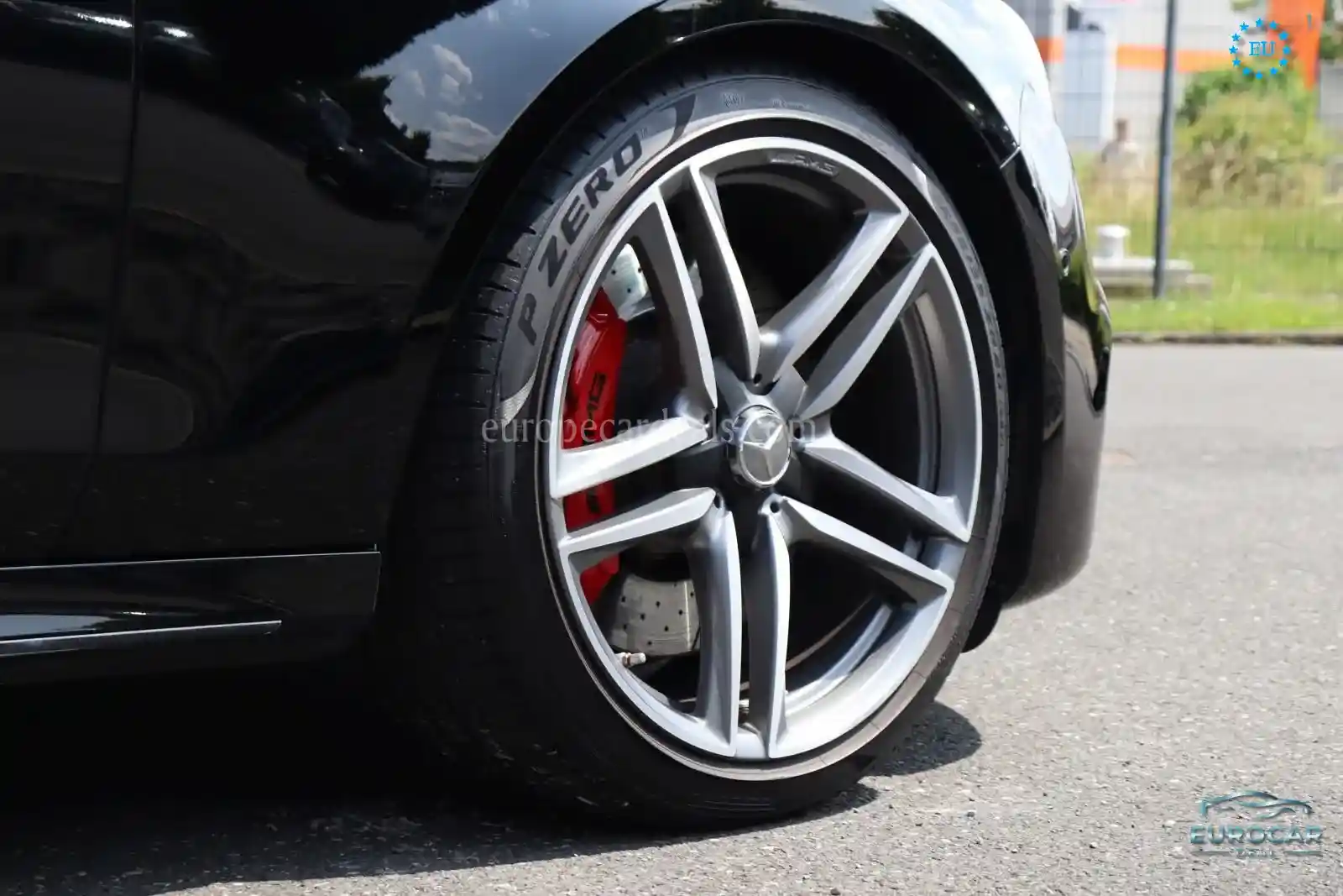 Mercedes-Benz E 63 AMG