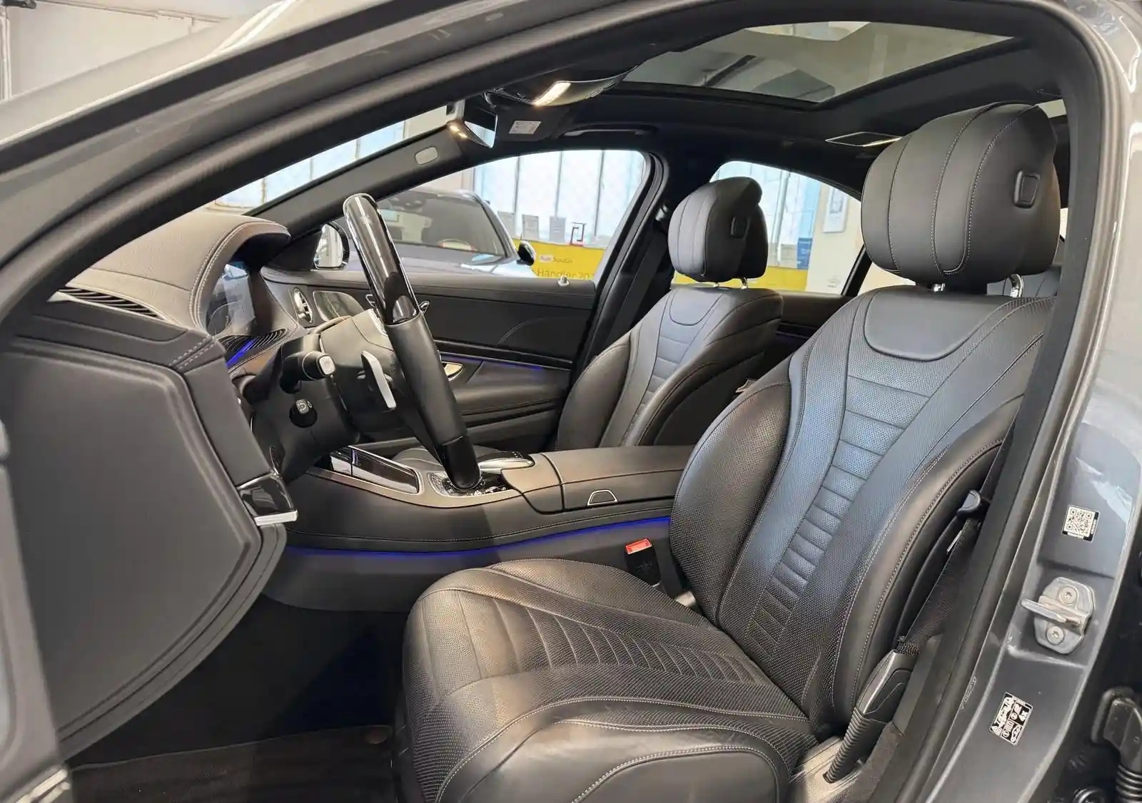 Mercedes-Benz S 560