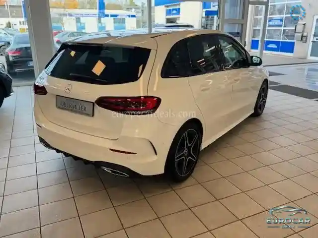 Mercedes-Benz B 200