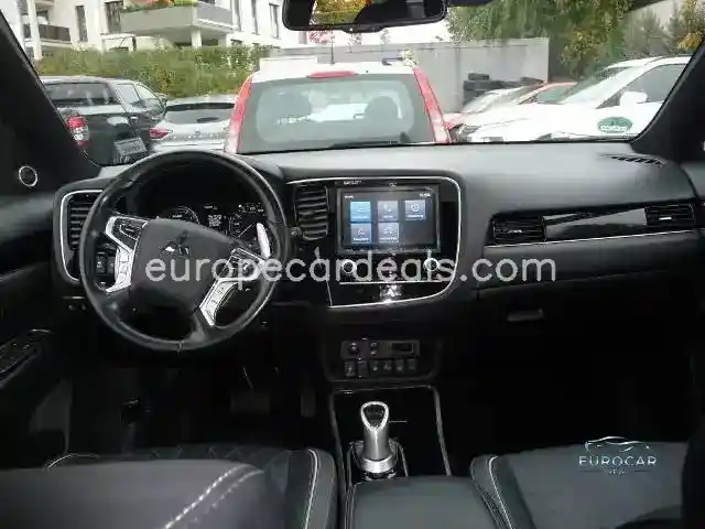 Mitsubishi Plug-in Hybrid Outlander