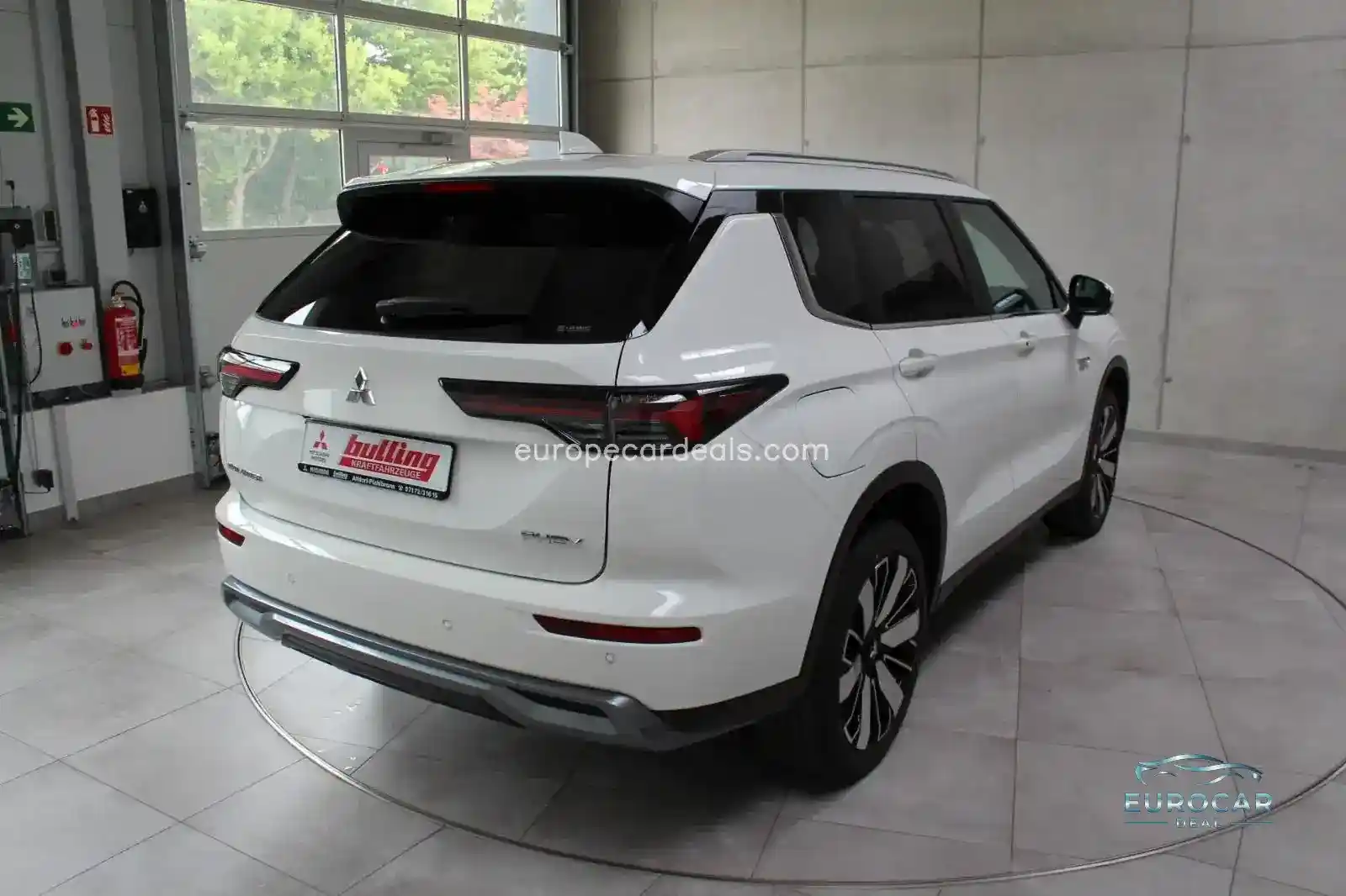 Mitsubishi Plug-in Hybrid Outlander