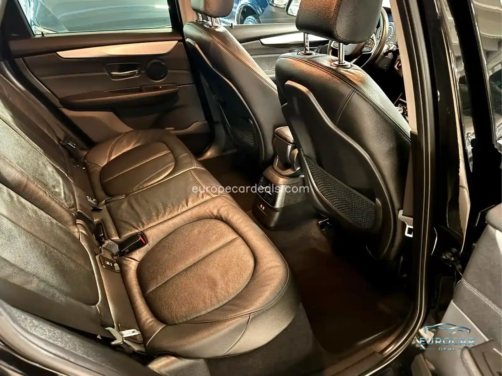 BMW 225