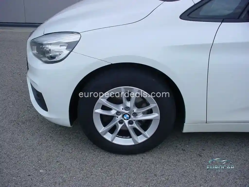 BMW 216
