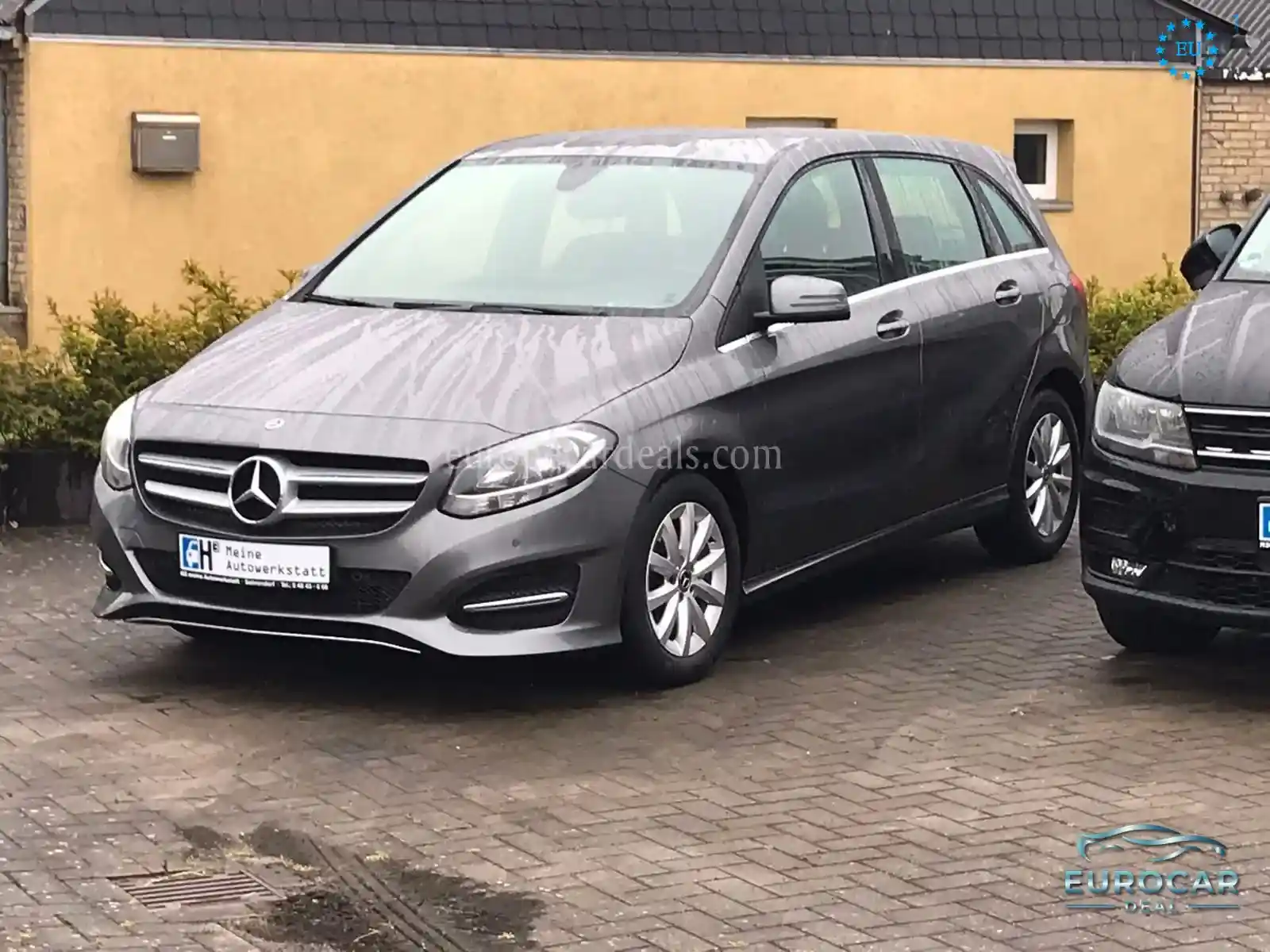 Mercedes-Benz B 180