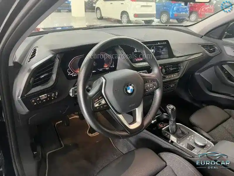 BMW 118