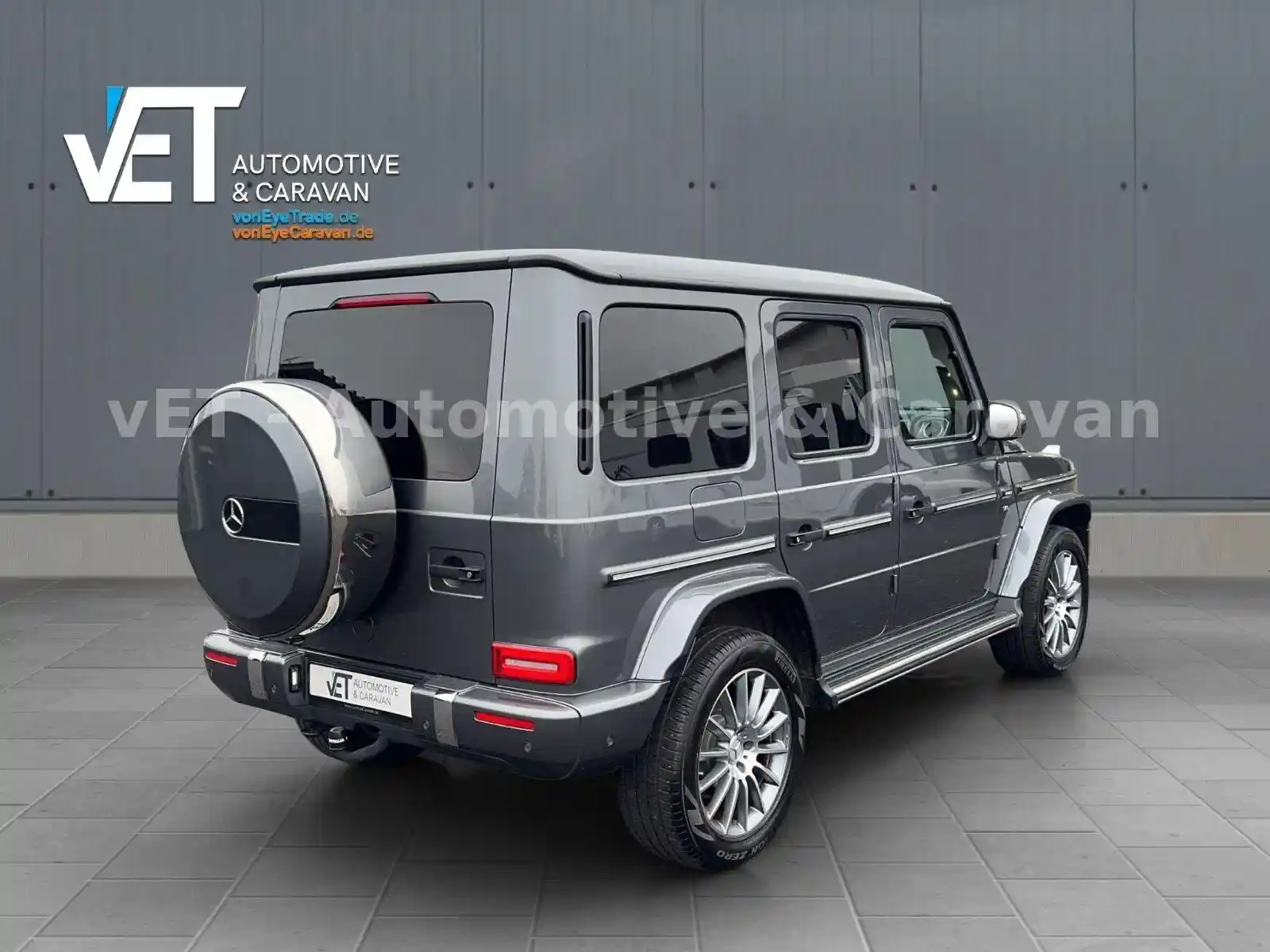 Mercedes-Benz G 500
