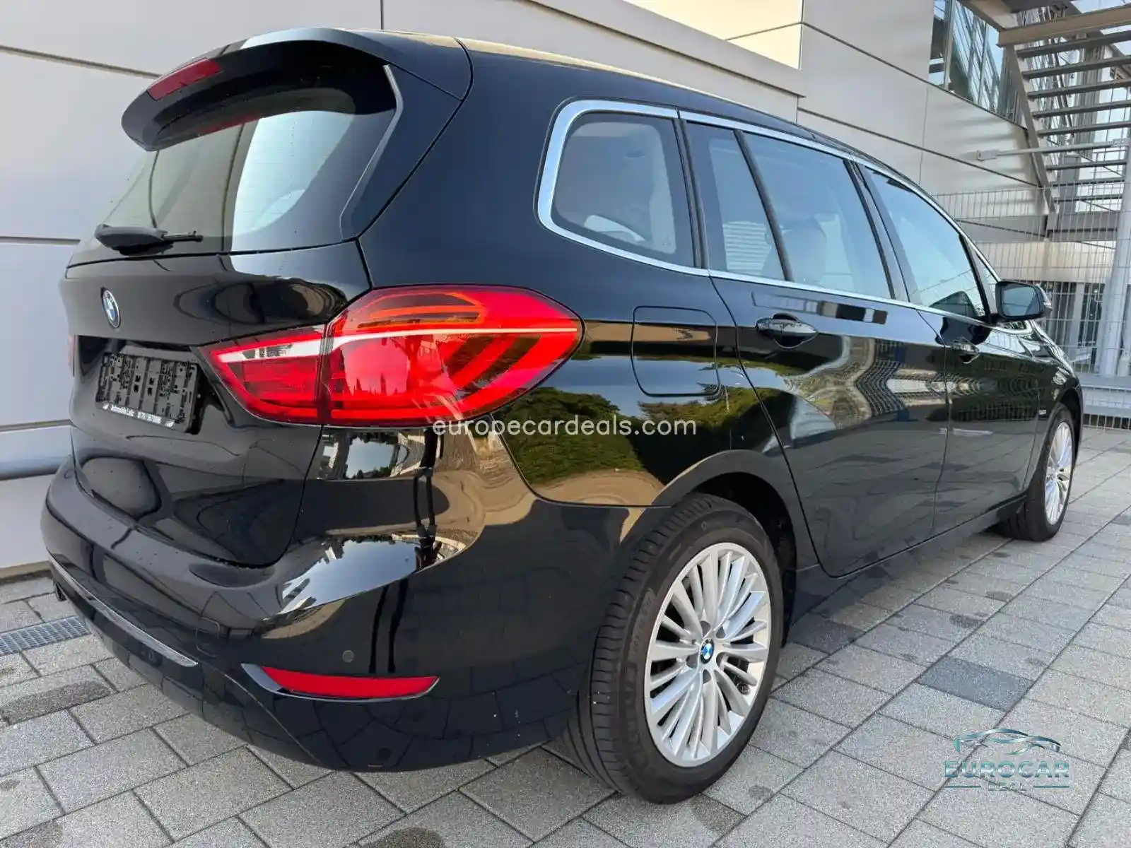 BMW 216