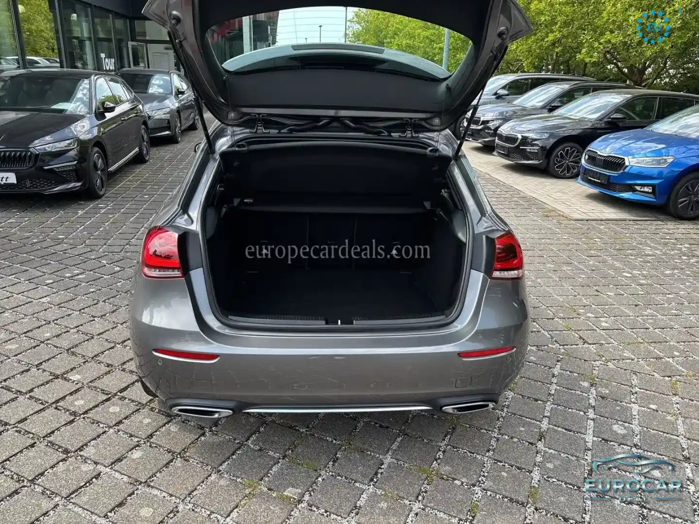 Mercedes-Benz A 220