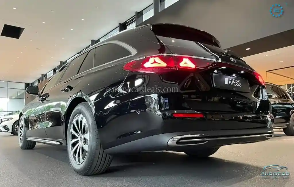 Mercedes-Benz E 200