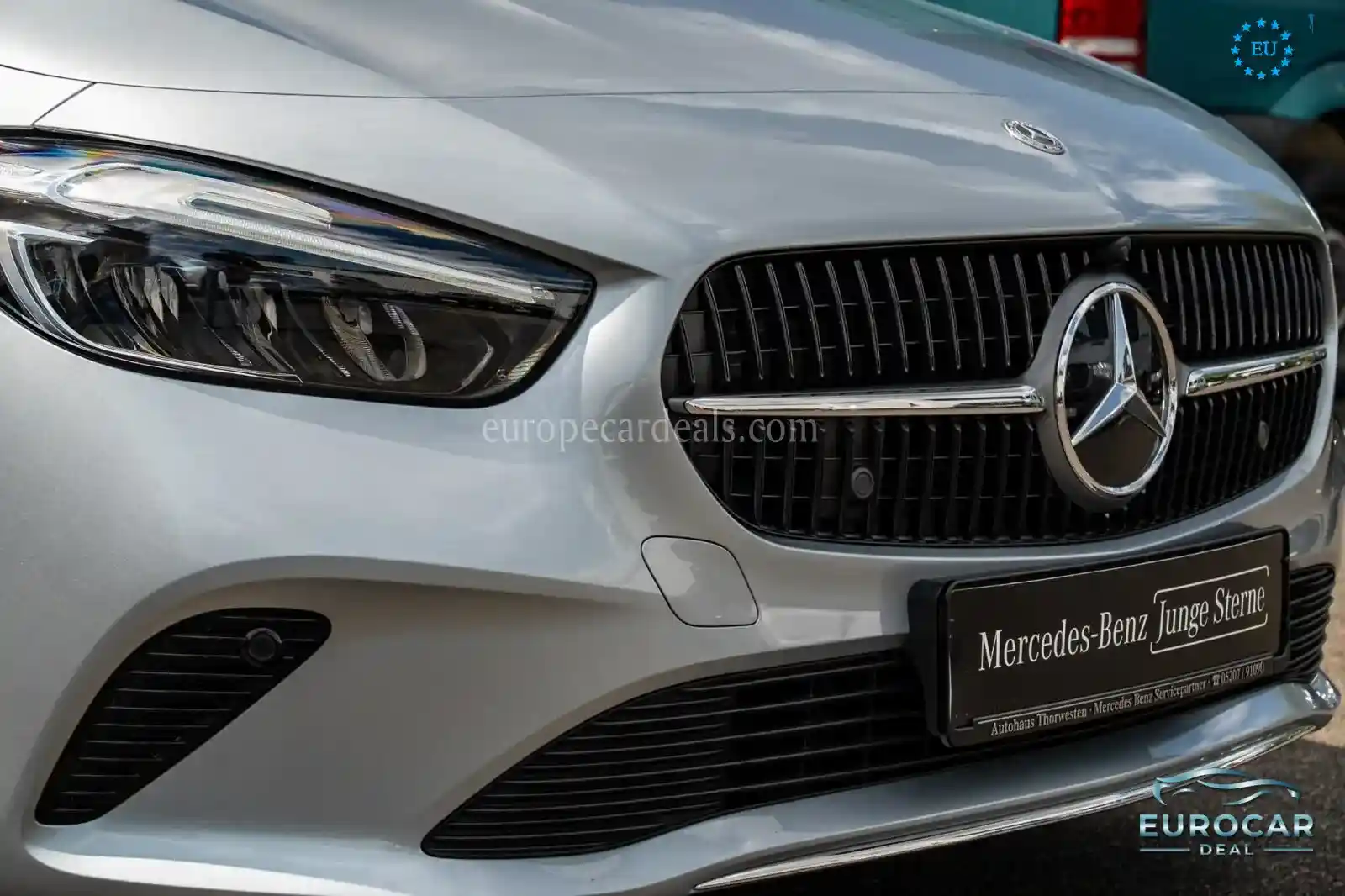 Mercedes-Benz B 180