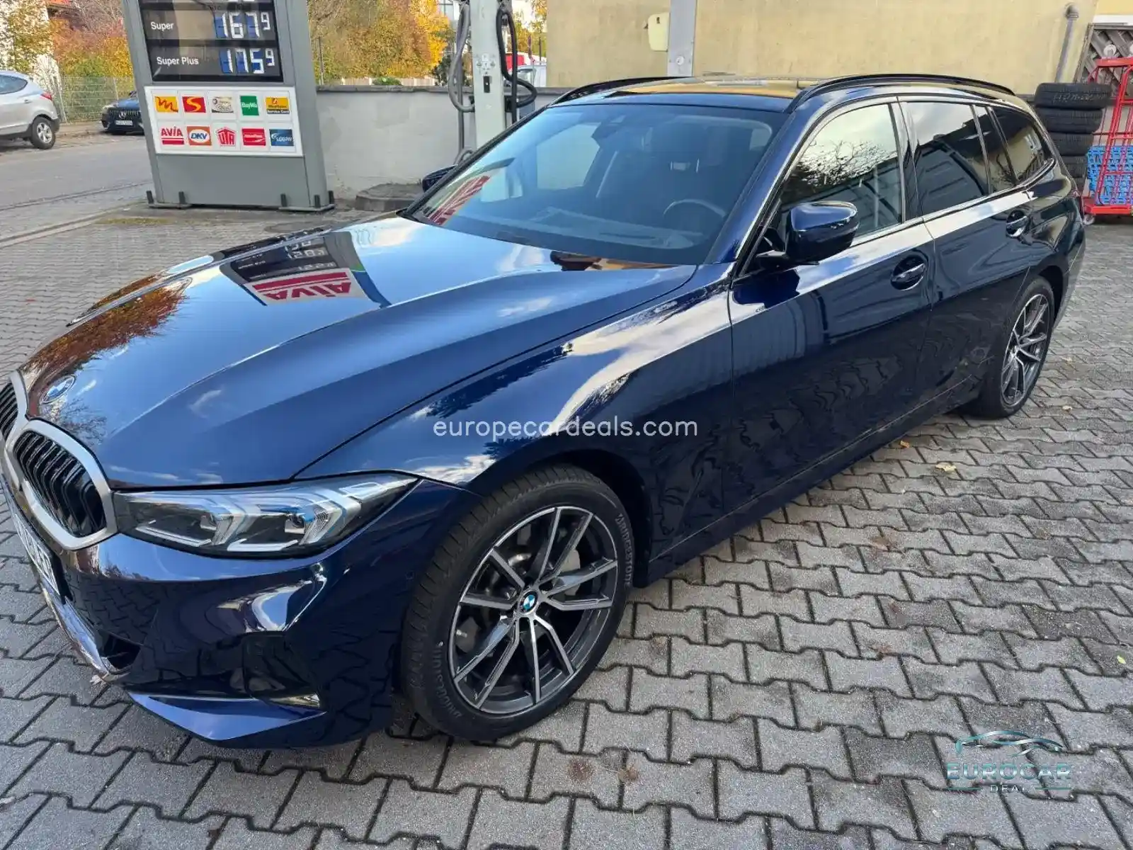 BMW 330