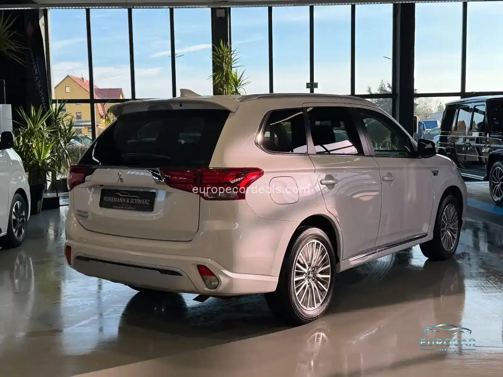 Mitsubishi Plug-in Hybrid Outlander