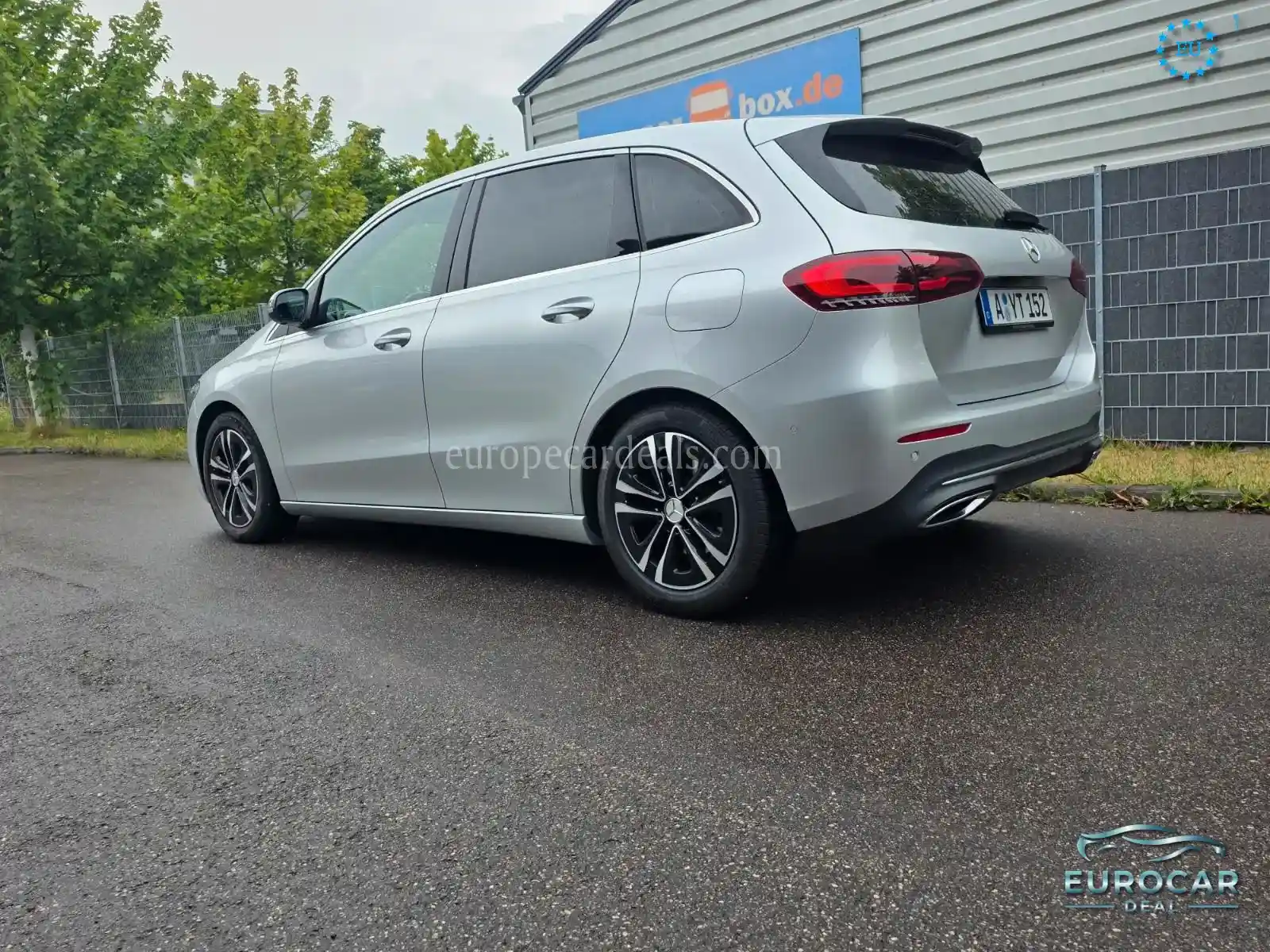 Mercedes-Benz B 220