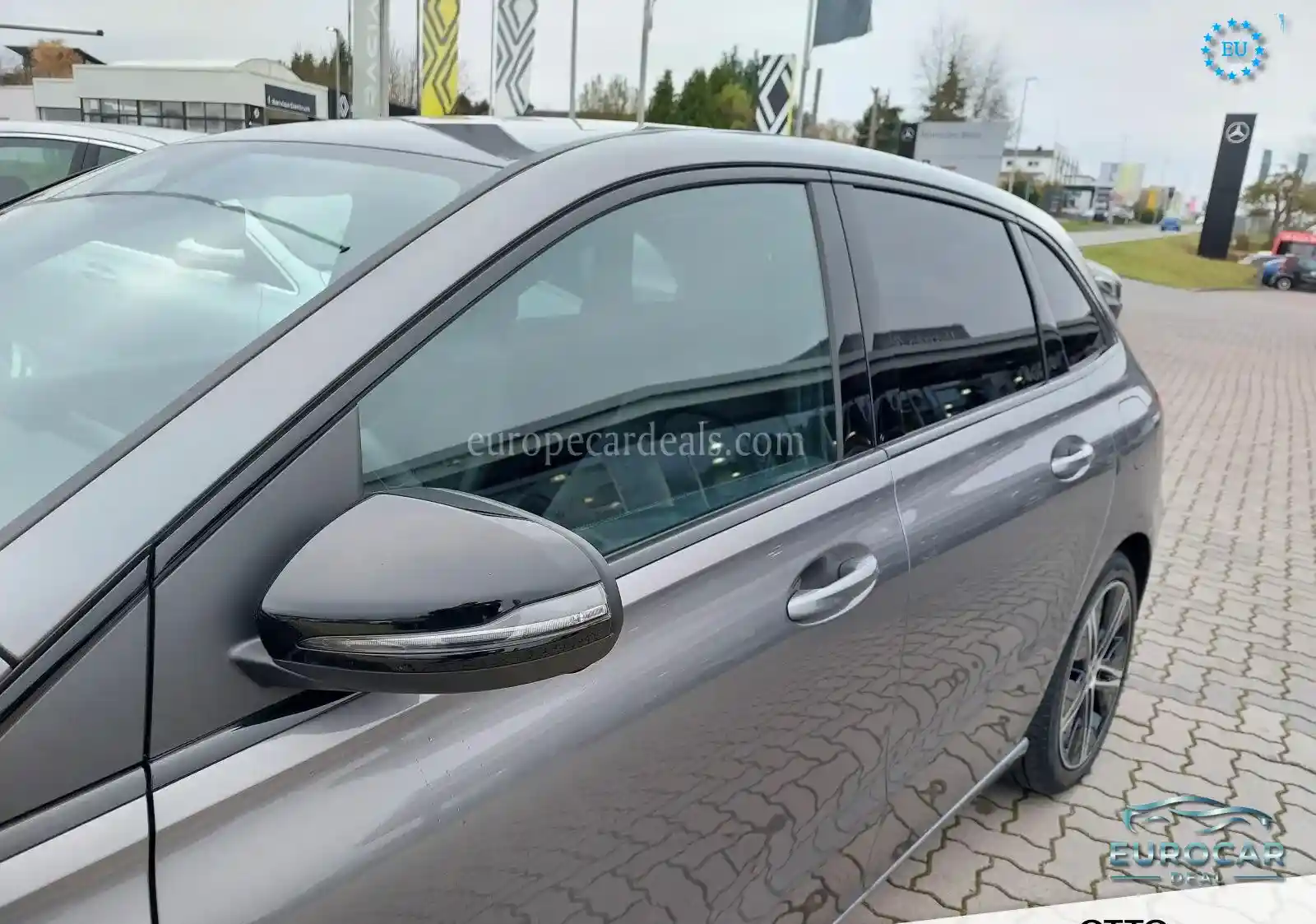 Mercedes-Benz B 220