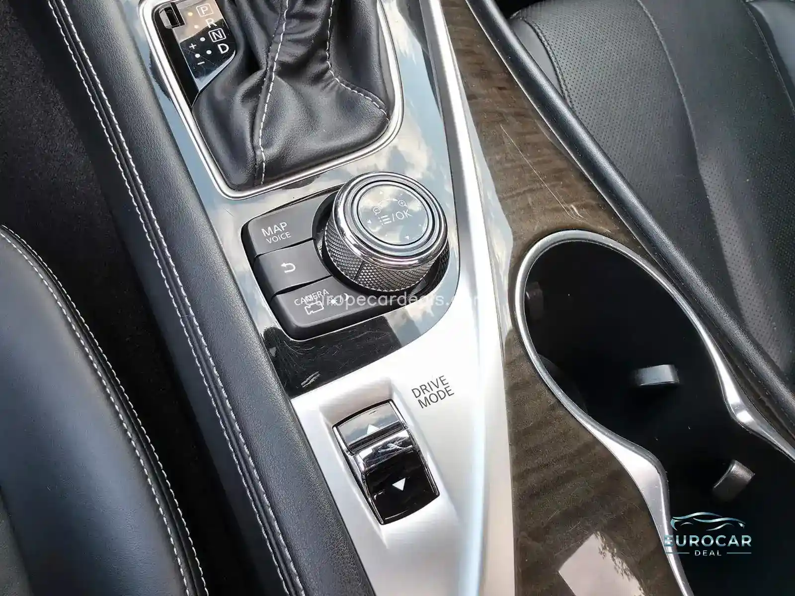 Infiniti Q60
