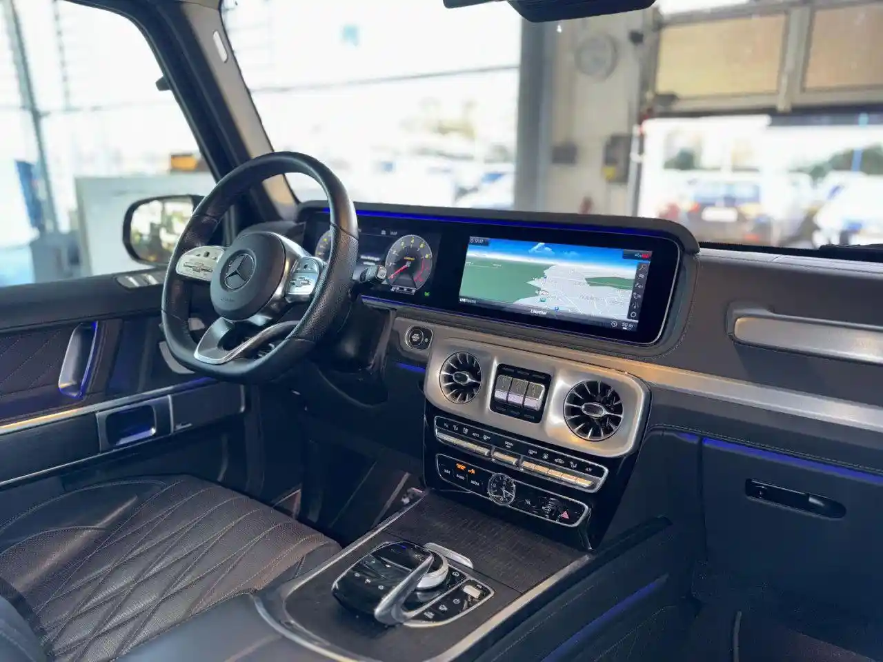 Mercedes-Benz G 500