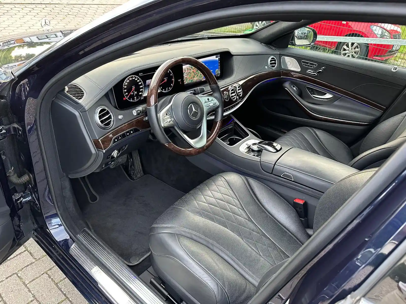 Mercedes-Benz S 560