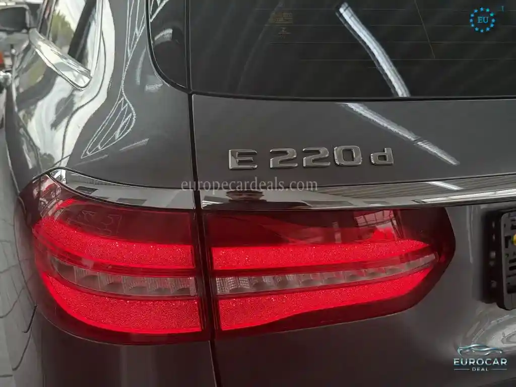 Mercedes-Benz E 220