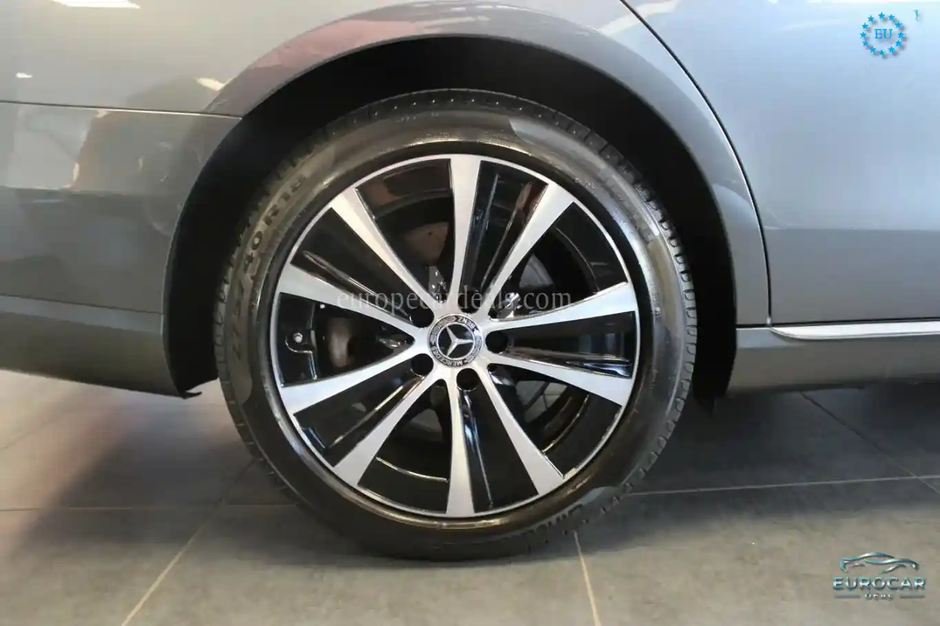 Mercedes-Benz E 300