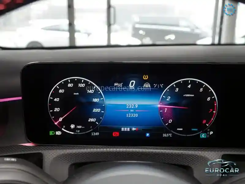 Mercedes-Benz A 220