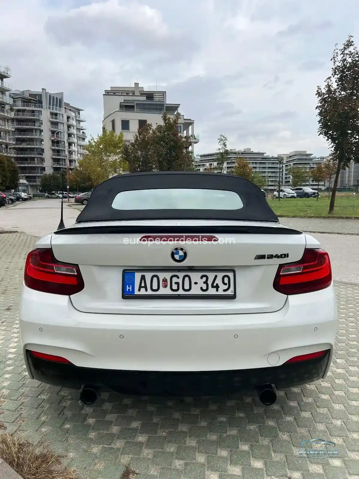 BMW M240i