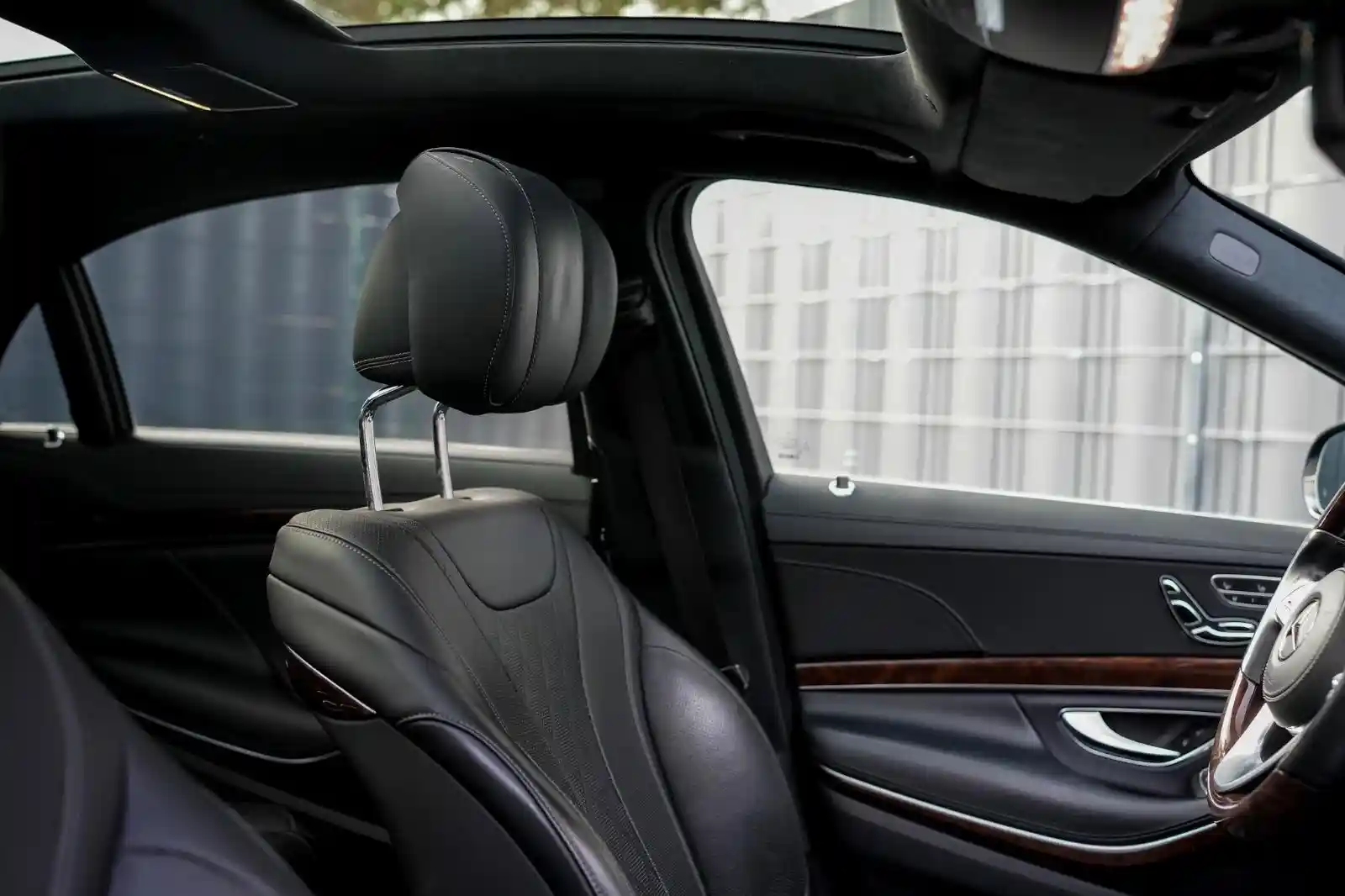 Mercedes-Benz S 560