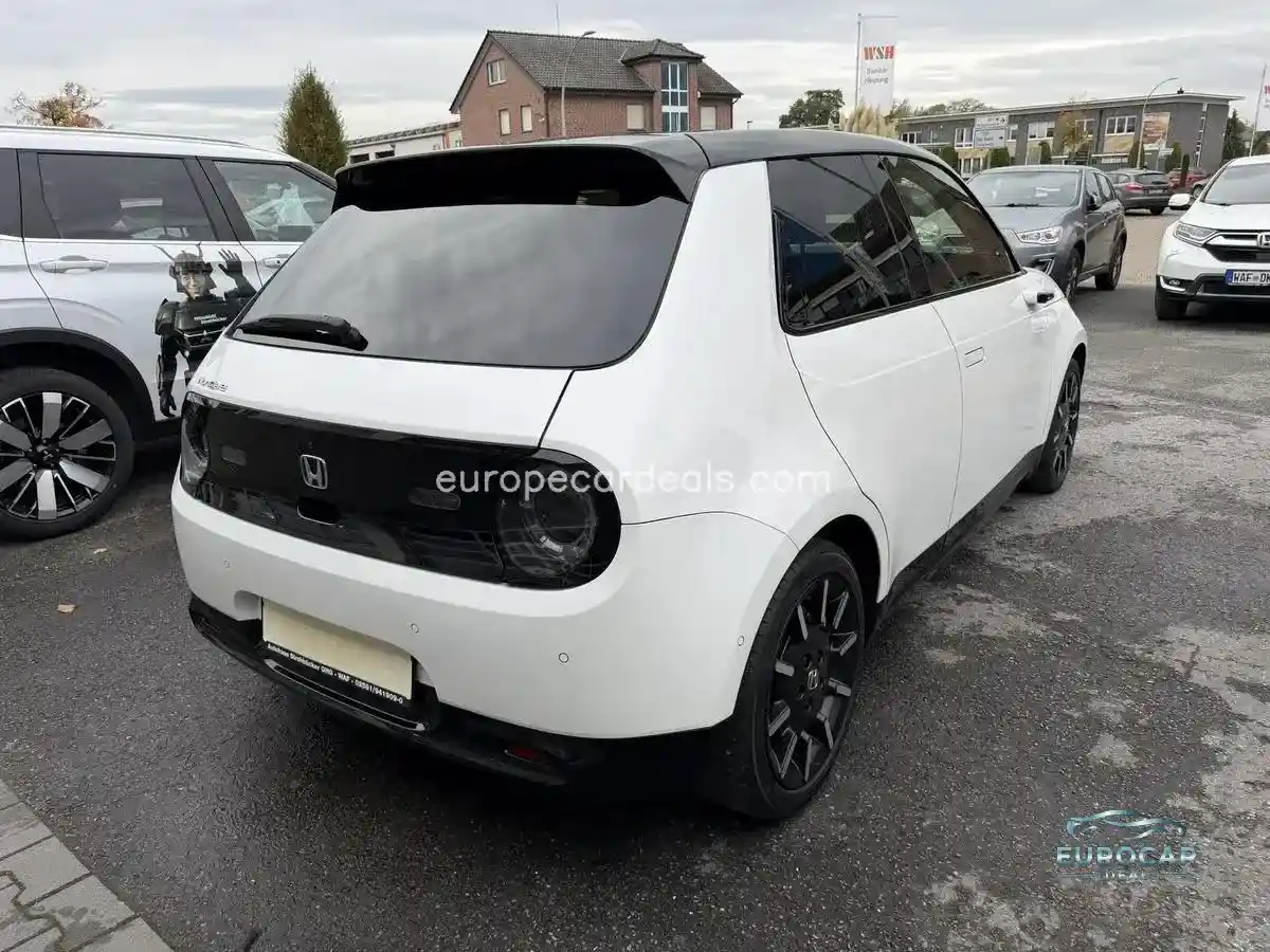 Honda e