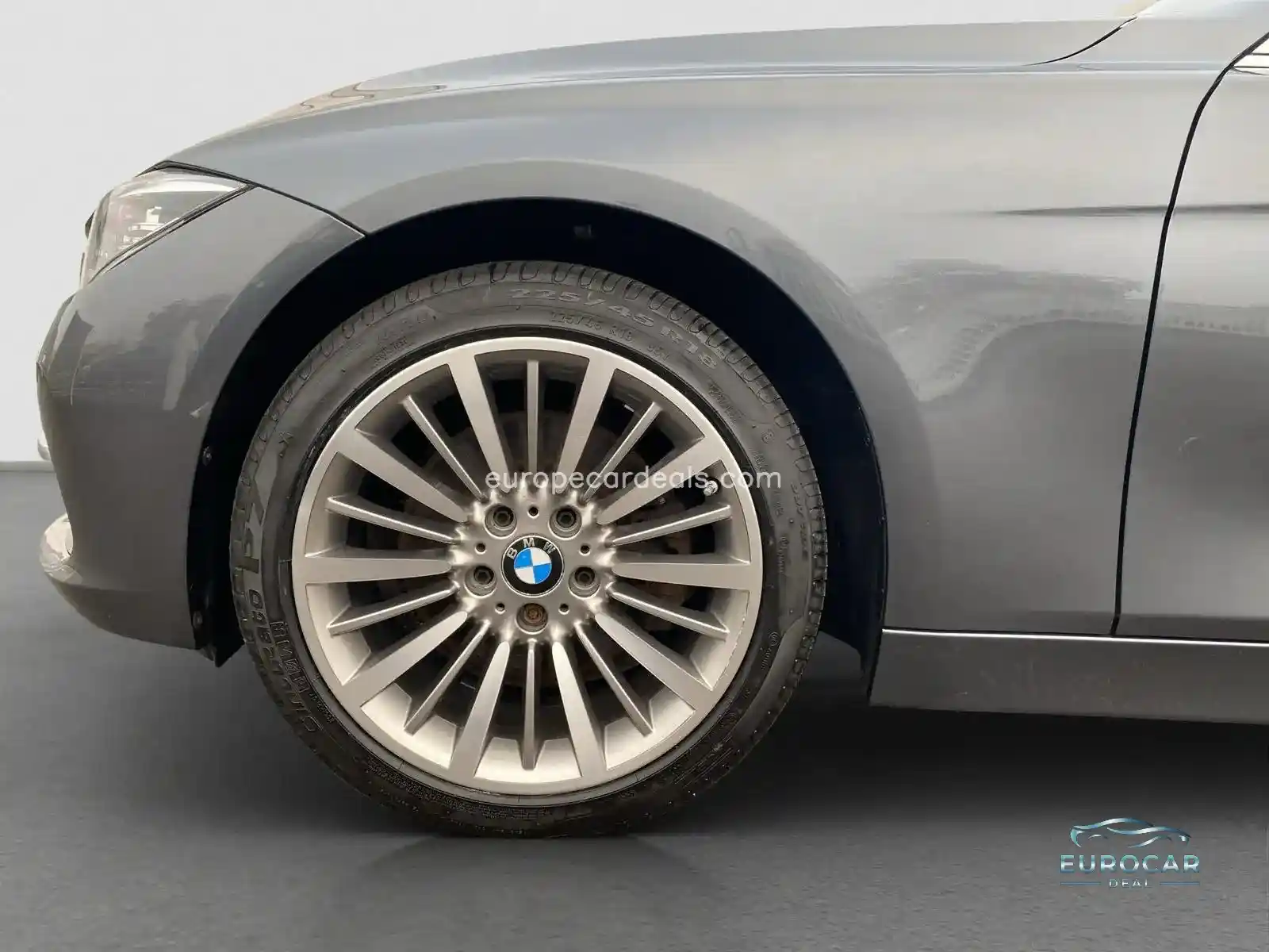 BMW 330