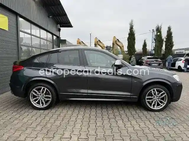 BMW X4 M40
