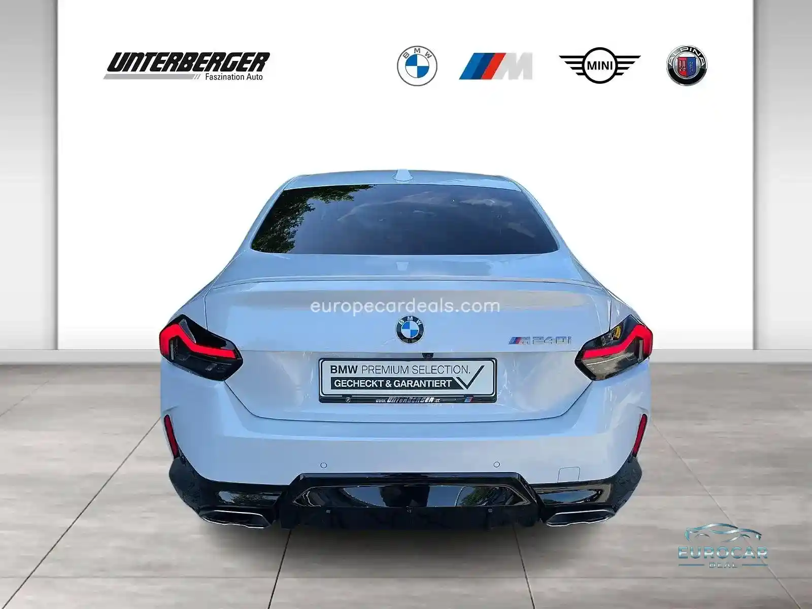 BMW M240i