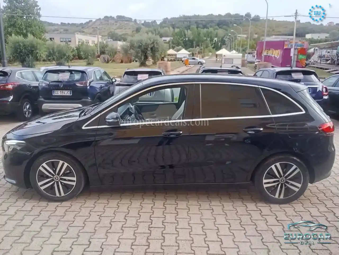 Mercedes-Benz B 180