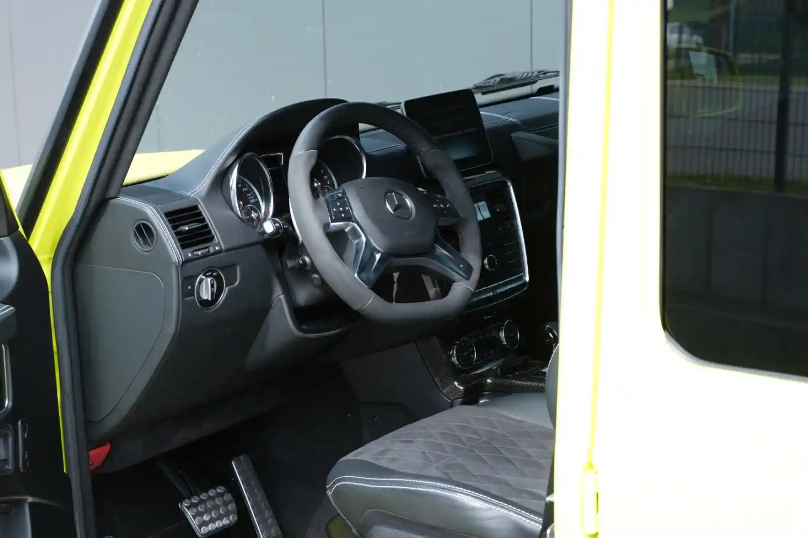 Mercedes-Benz G 500