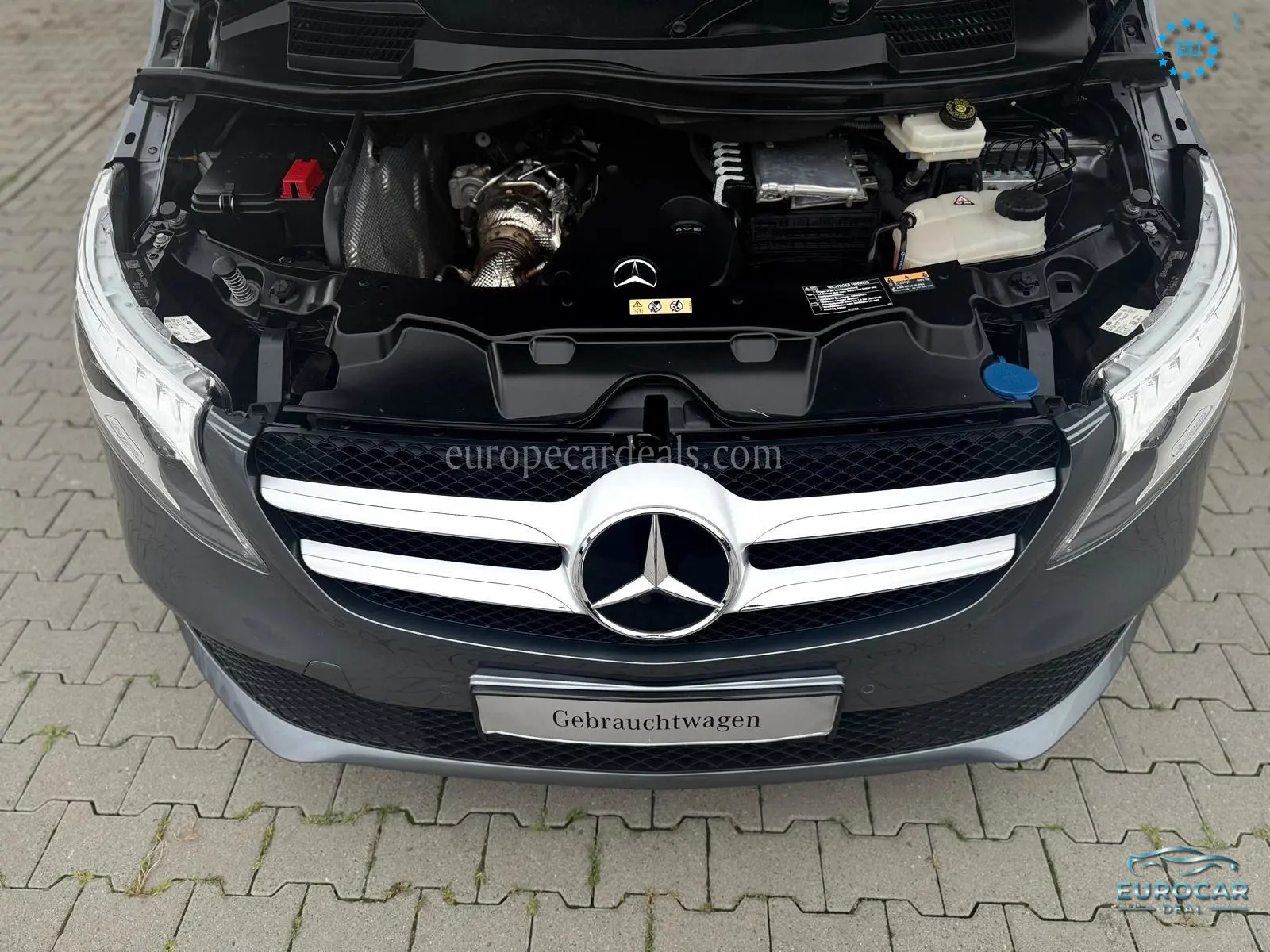 Mercedes-Benz V 220