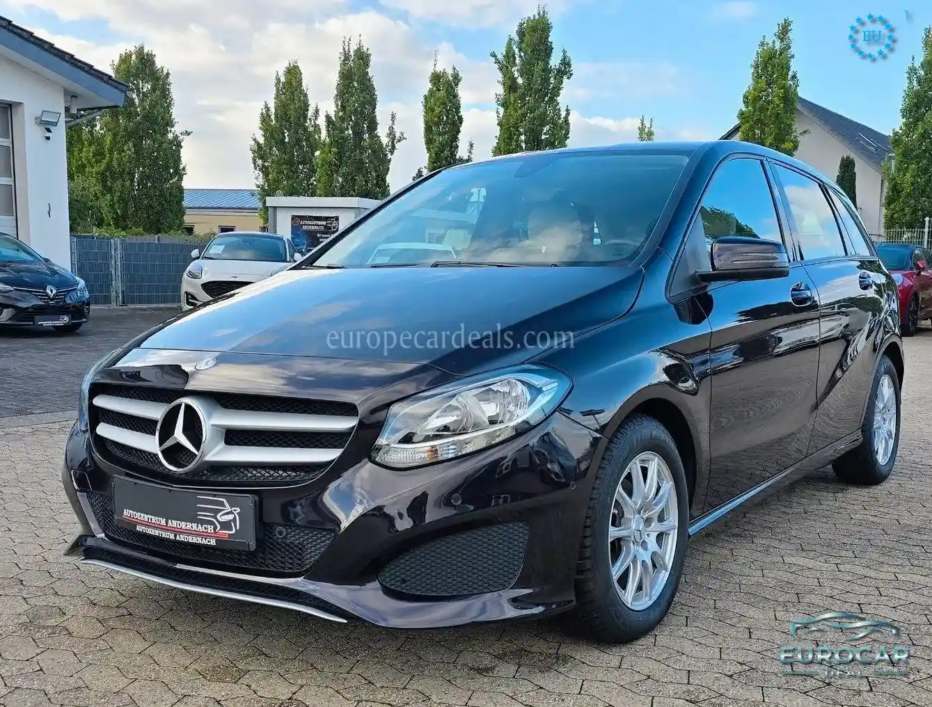 Mercedes-Benz B 180