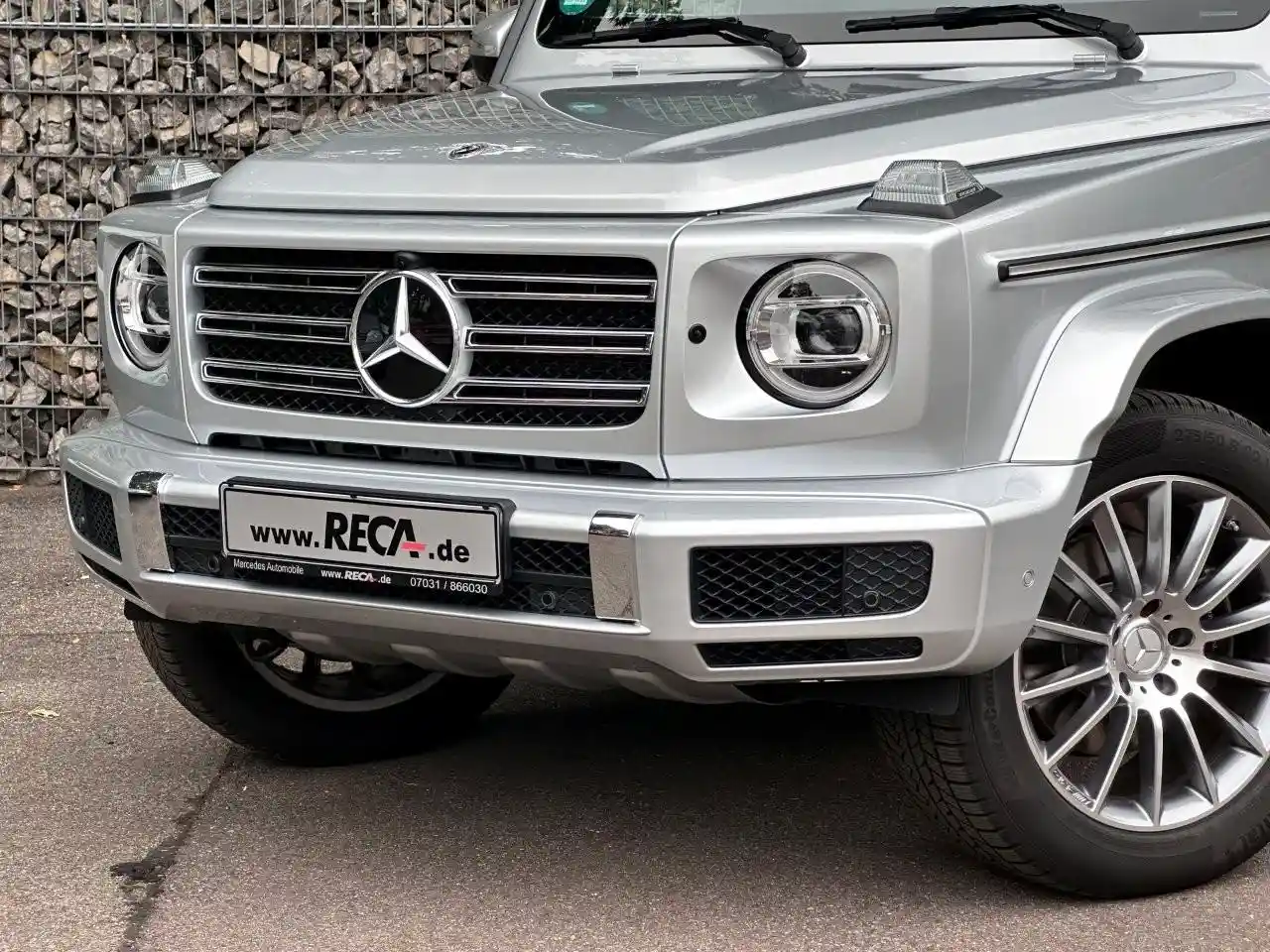 Mercedes-Benz G 500