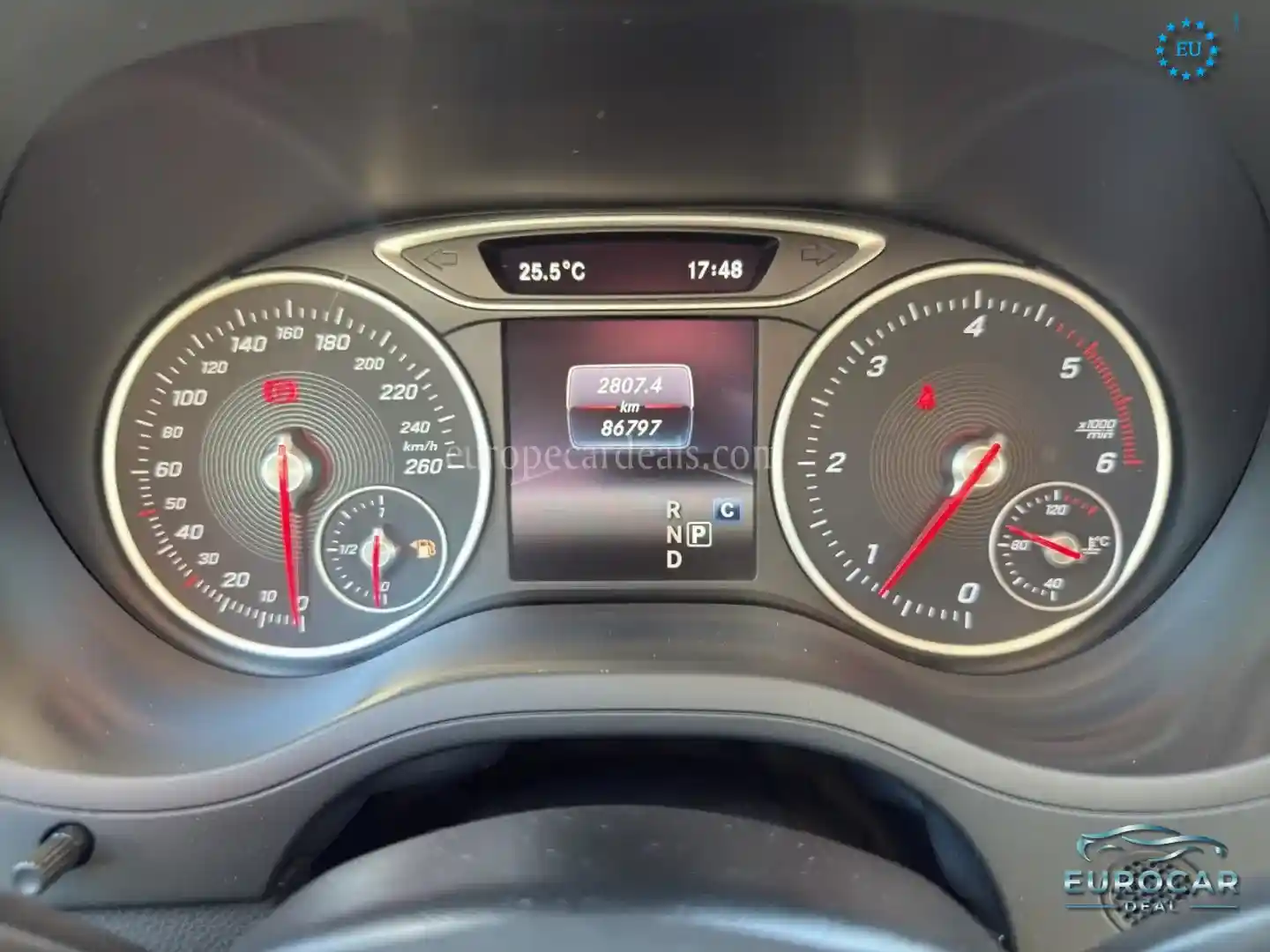 Mercedes-Benz B 200