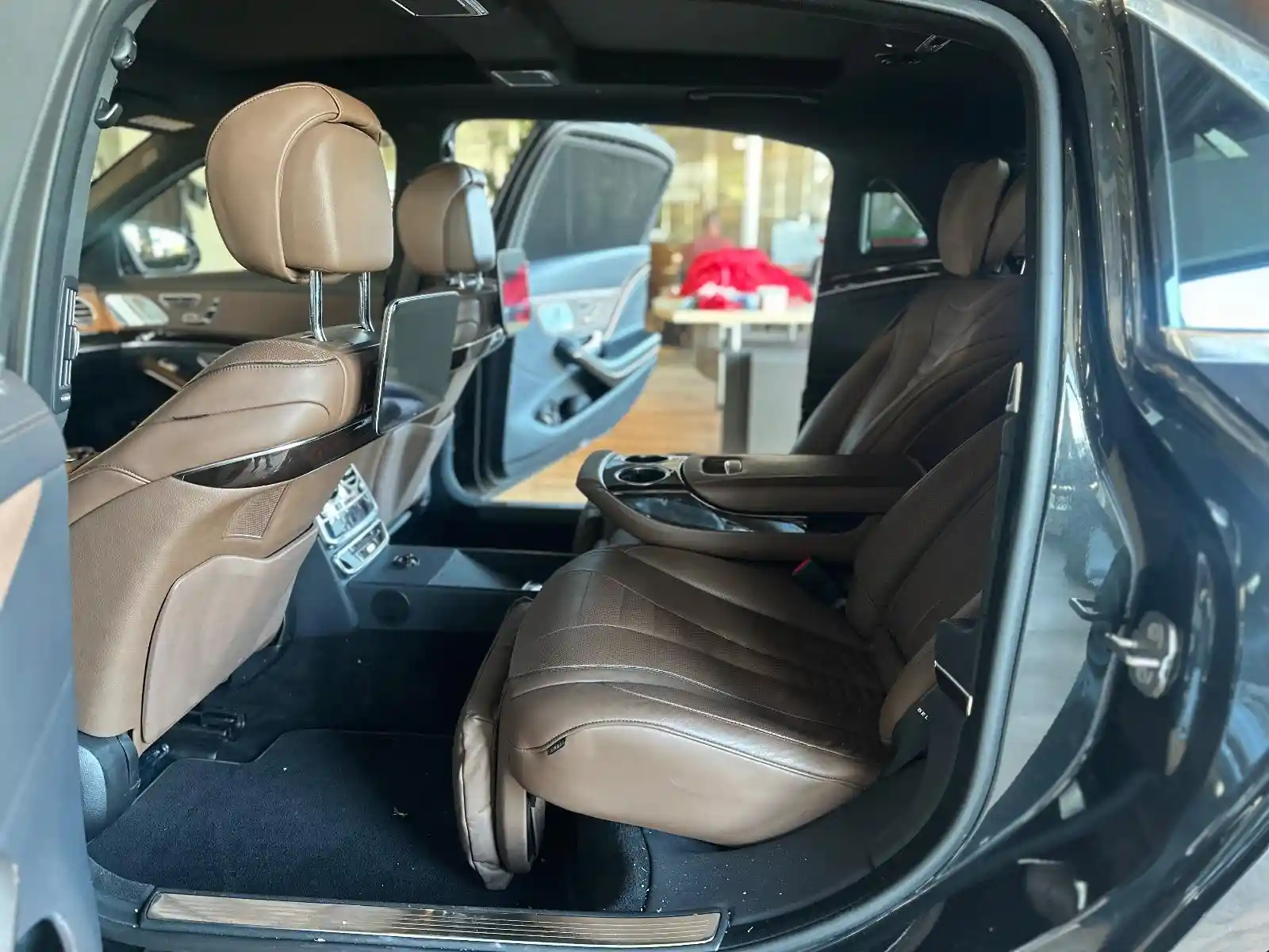Mercedes-Benz S 560
