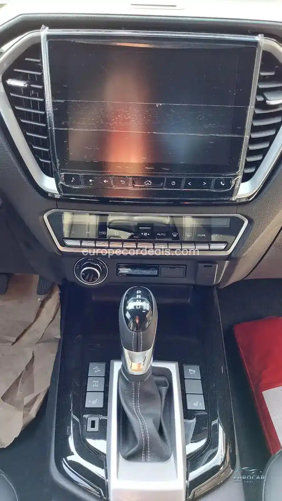 Double Cab 4×4 V-Cross A/T
