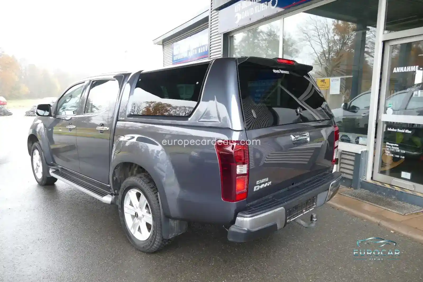 Double Cab 4WD Premium+ 2 Hand Ausziehbode