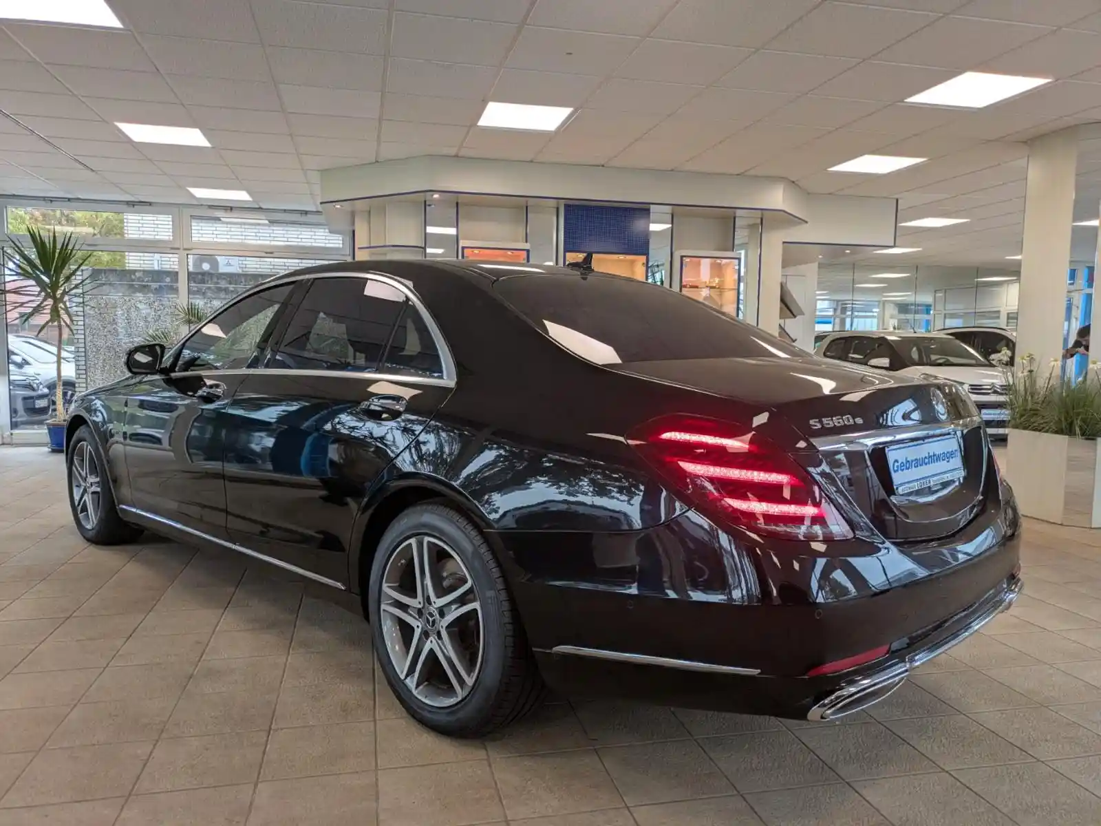 Mercedes-Benz S 560
