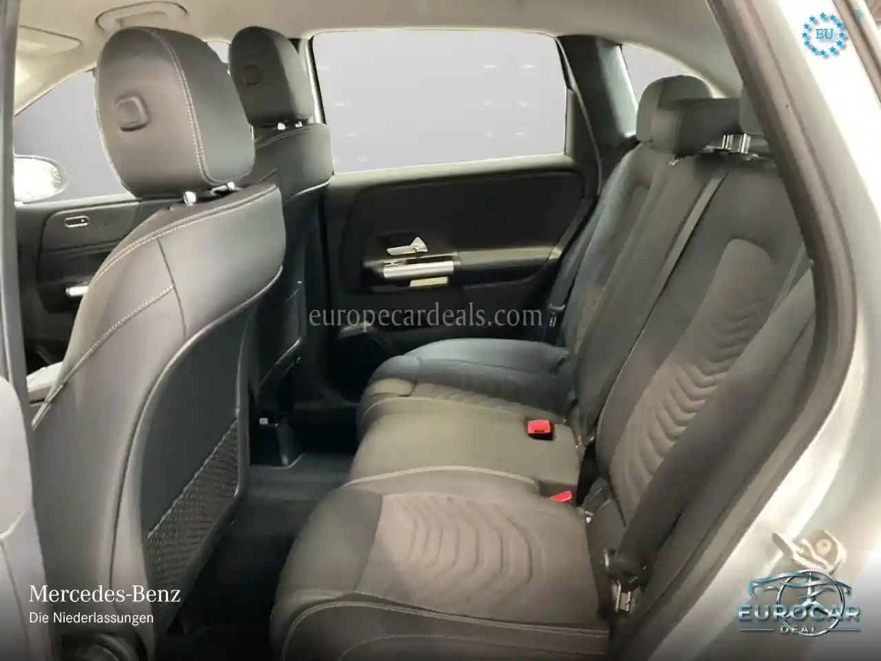 Mercedes-Benz B 180