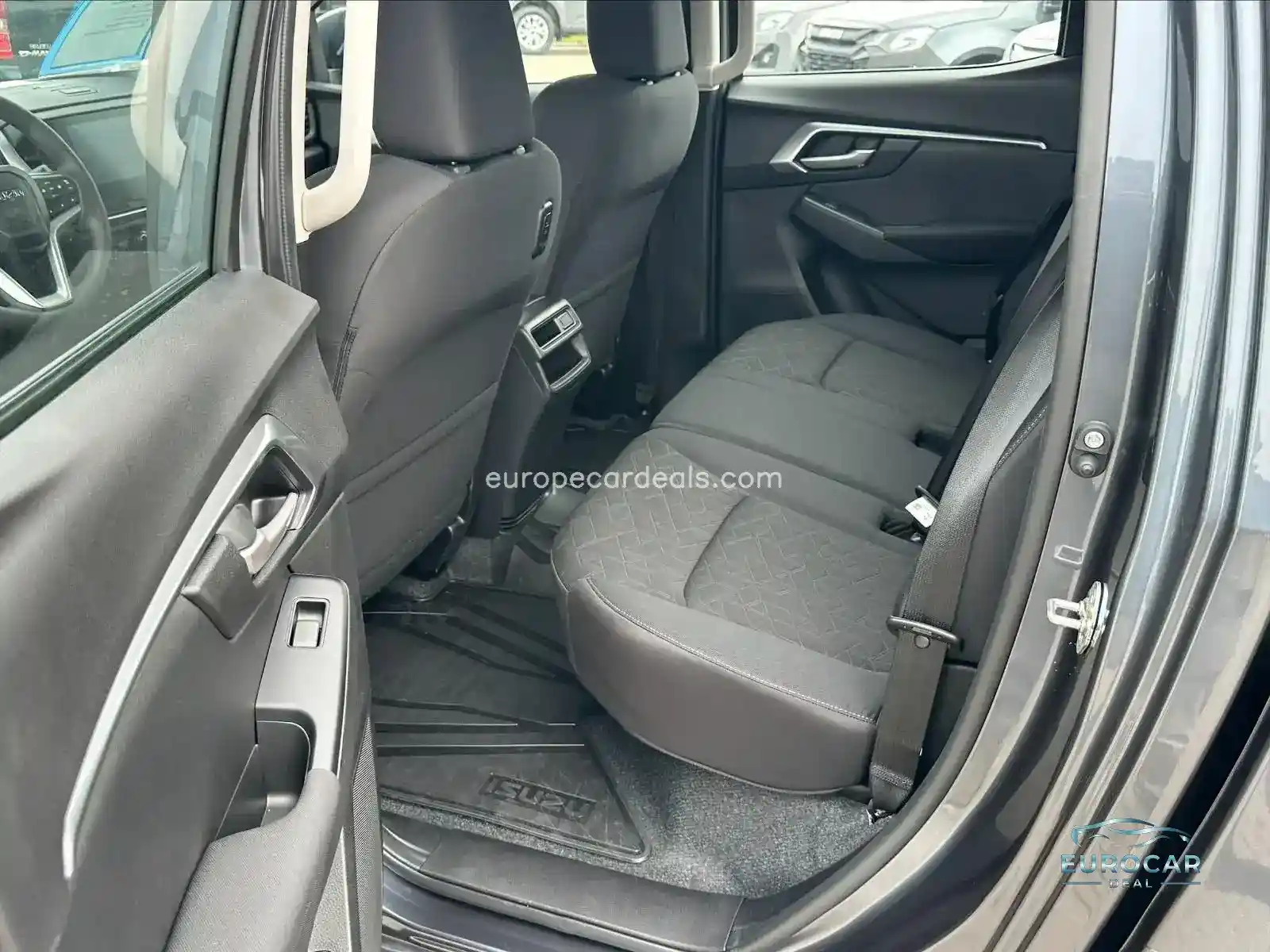 D-MAX 4×4 LS A/T DoubleCab